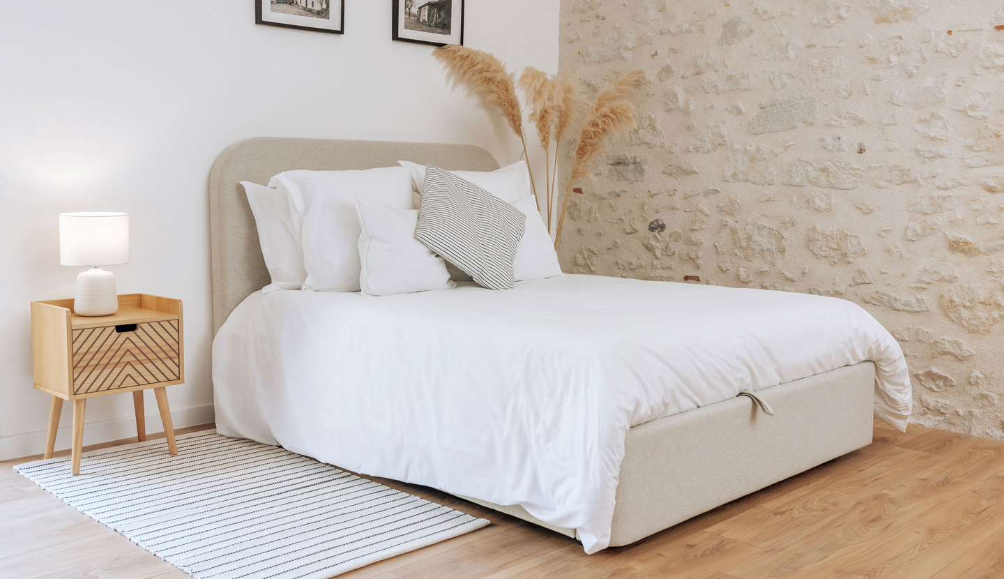 Bed 200x200
