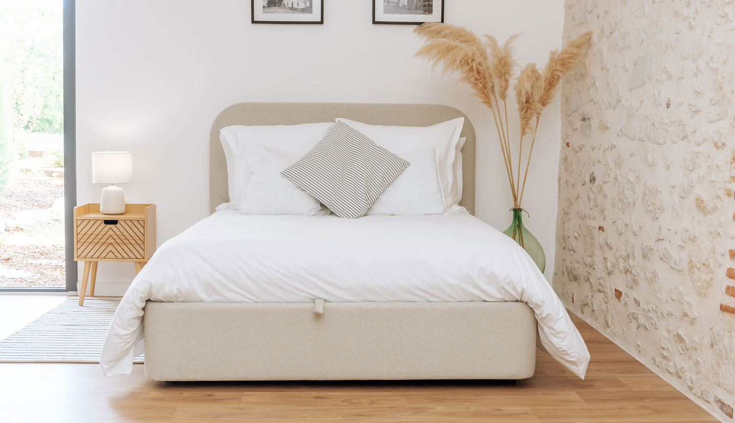 Bed met opbergruimte