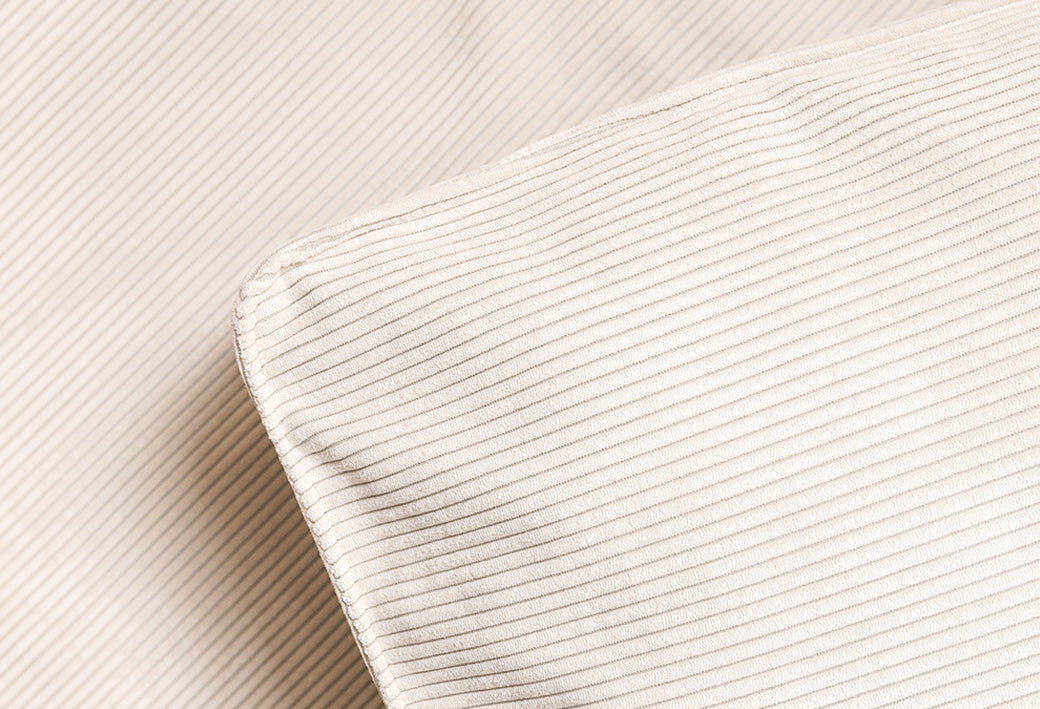 Crèmekleurige ribstof,Smal