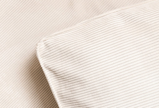 Crèmekleurige ribstof,Smal