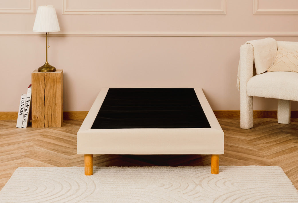 Welke soorten matrassen zijn geschikt voor een bedbodem zonder latten?