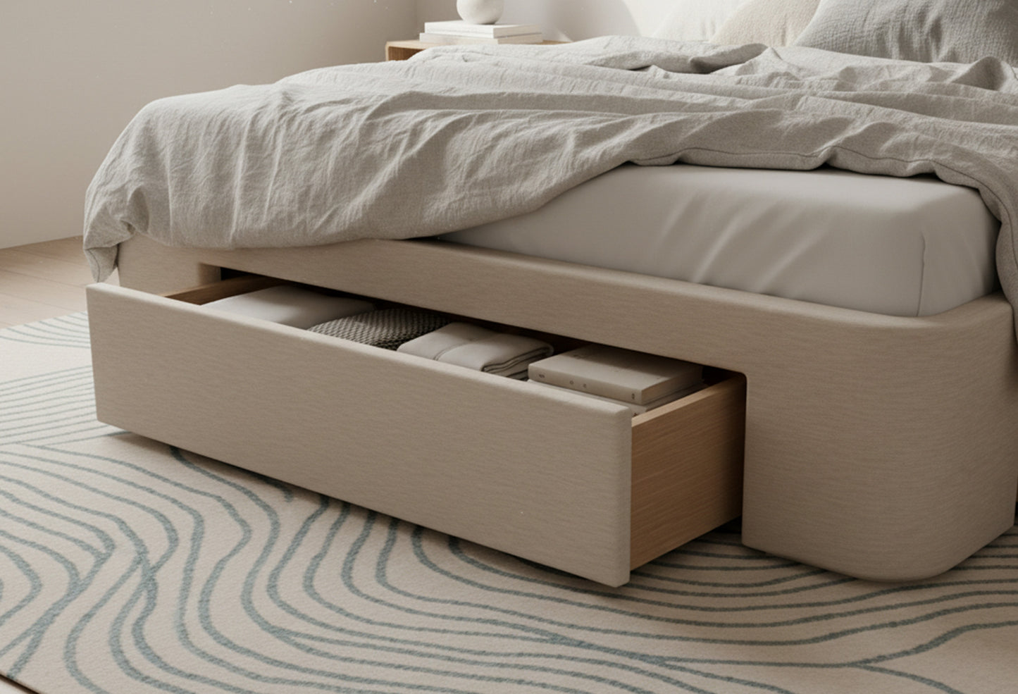 2 lades aan de zijkant + 1 grote lade aan de voorkant