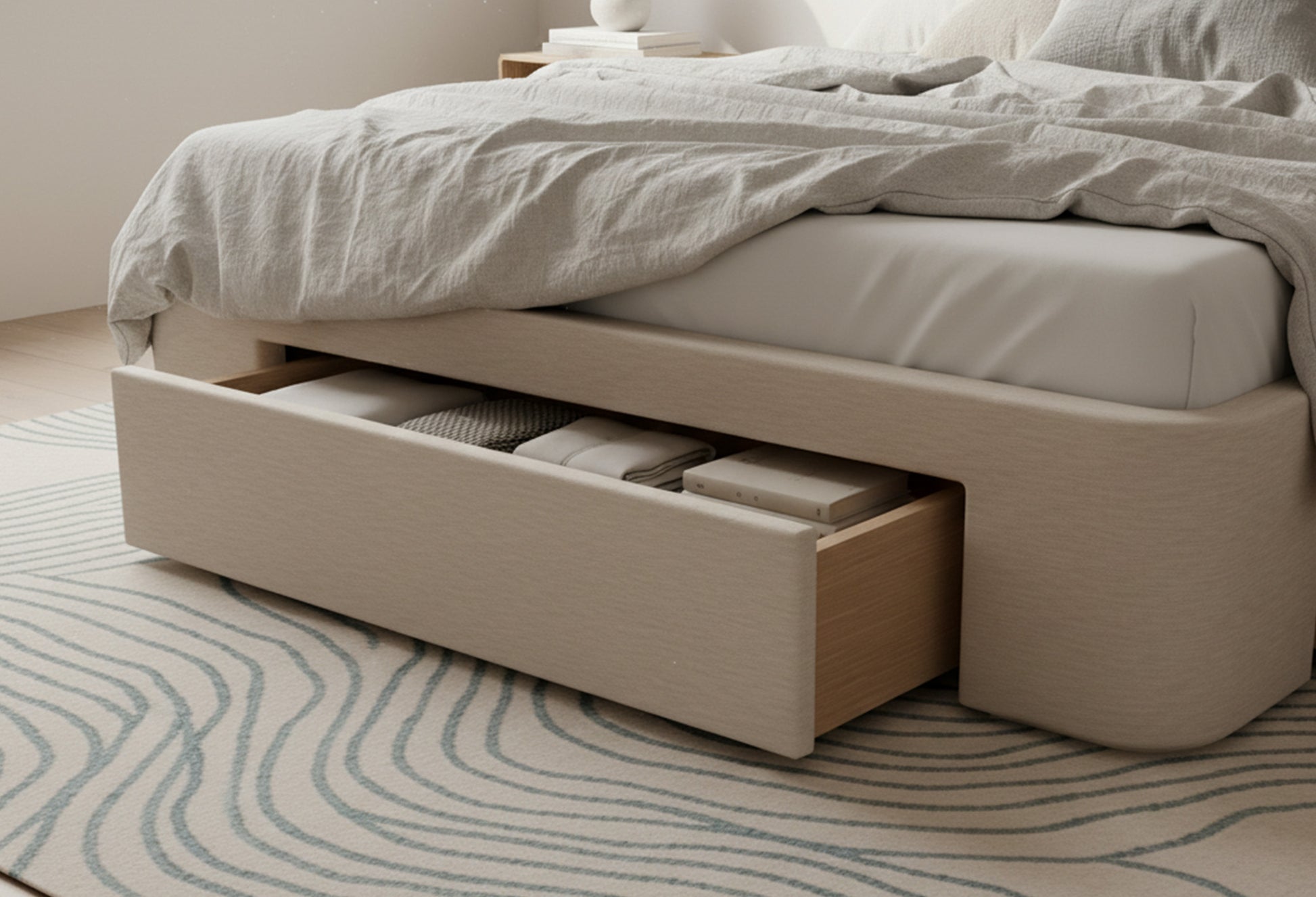 2 lades aan de zijkant + 1 grote lade aan de voorkant